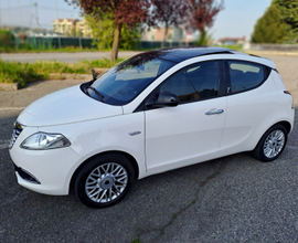 Lancia y 1.2 benzina