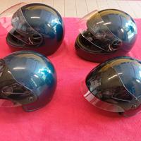   Set  di  4 caschi  uomo/donna