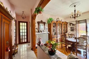 4 LOCALI A LANZO TORINESE