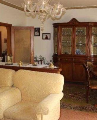 Villa di 150 m² con 5 locali e box auto a Meolo
