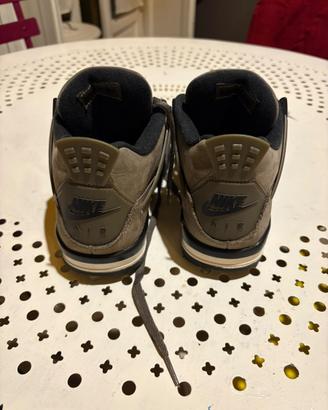Jordan 4