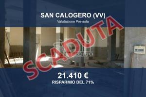Immobile in asta di 275 m² con più di 5 locali a S