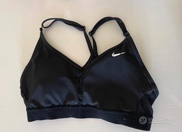 Top sportivo nike