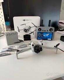 DJI Mini 4 Pro Fly More Combo