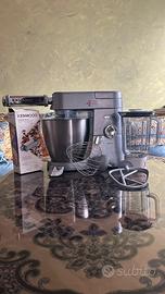 Impastatrice Kenwood Chef  XL,1700 watt,6.7 Litri