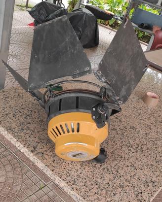 lampada cinematografica da 2kW