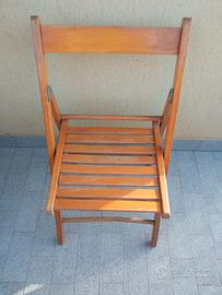 Sedie in legno chiudibili 5 €