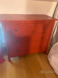 Cassettiera rossa ikea