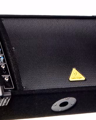 Cassa attiva monitor da palco behringer