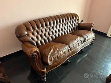 Divani Chesterfield in vera pelle marrone