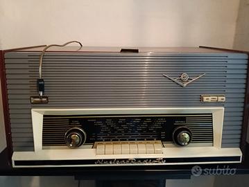 Radio.