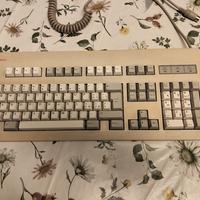 tastiera at cherry vintage