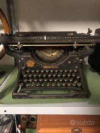 Macchina da scrivere UNDERWOOD