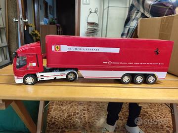 Camion statico FERRARI € 10