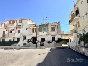 5 LOCALI A VIESTE