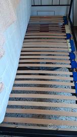 Letto elettrico come nuovo, incluso suo materasso