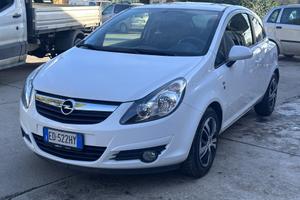 Opel Corsa 1.2 3 porte Sport Neopatentati unipro