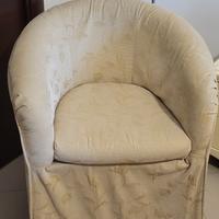 Poltroncina sfoderabile in tessuto tipo damascato