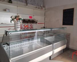 Fondo Commerciale - Angolo P.zza Cavour - Livorno