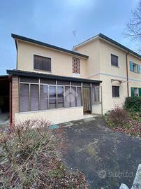 CASA SEMINDIPENDENTE A BAGNOLI DI SOPRA
