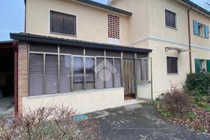 CASA SEMINDIPENDENTE A BAGNOLI DI SOPRA