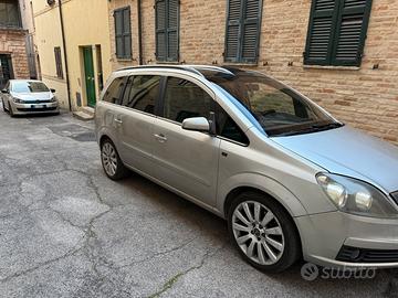 Opel zafira 1.9 110kw