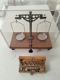 Bilancia da laboratorio