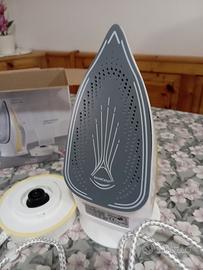 ferro da stiro a vapore