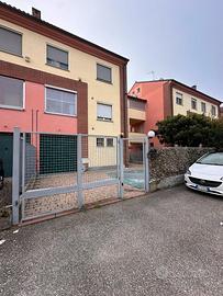 VILLETTA A SCHIERA STRADA SESIA 34/O ASTI