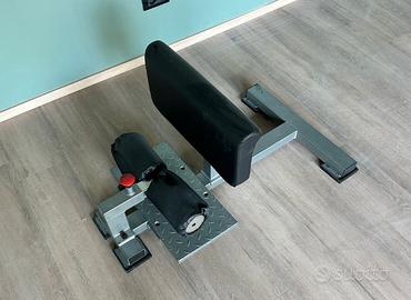 Attrezzi palestra technogym