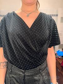 Body nero con scollo a V e glitter