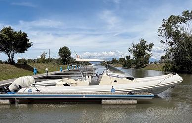 Gommone Sacs Strider  11 fuoribordo