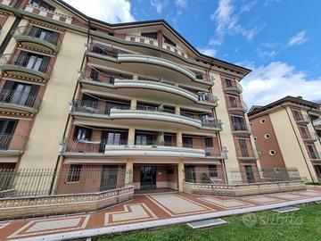 Quadrilocale con doppio box auto Ottime rifiniture