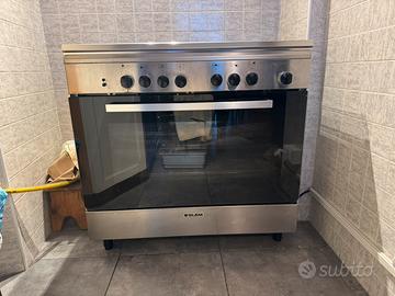 Forno elettrico con fuochi