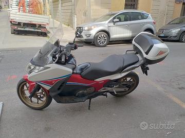 Honda integra sport 750 2014