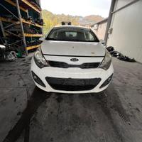 Vendiamo ricambi Kia Rio anno 2014