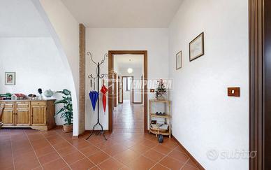 ST248 - Villa singola zona Golf