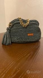 Clutch bag uncinetto ecopelle verde catena dorata