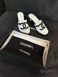 Ciabatte con tacco Chanel