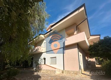 Castelvetrano Appartamento Con Spazio Esterno