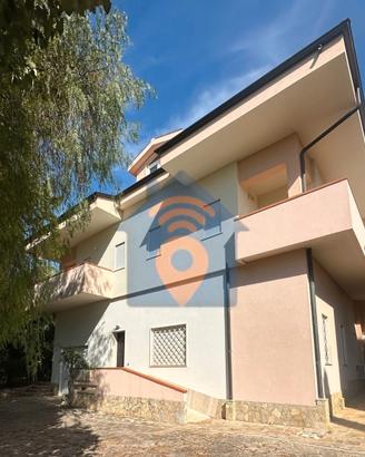 Castelvetrano Appartamento Con Spazio Esterno