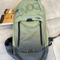 Zaino Evoc trail pro 10L verde oliva NUOVO