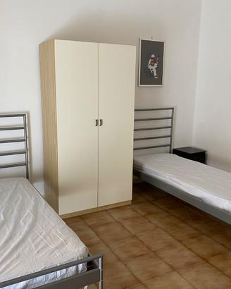 Pzza del Gesù per studentesse o lavoratrici