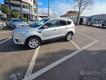 Ford Kuga 1.5 Tcdi