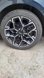 Cerchi in lega Kia R17 +gomme