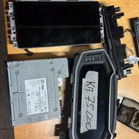 Quadro strumenti e autoradio Audi A1