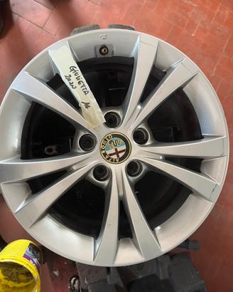 Cerchi lega Alfa Romeo