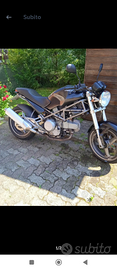 Ducati Monster 600 anno 2001