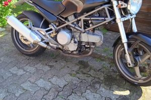 Ducati Monster 600 anno 2001