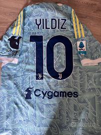 Seconda maglia  Yildiz preparata e autografata